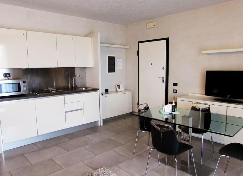 Kitchen Photo