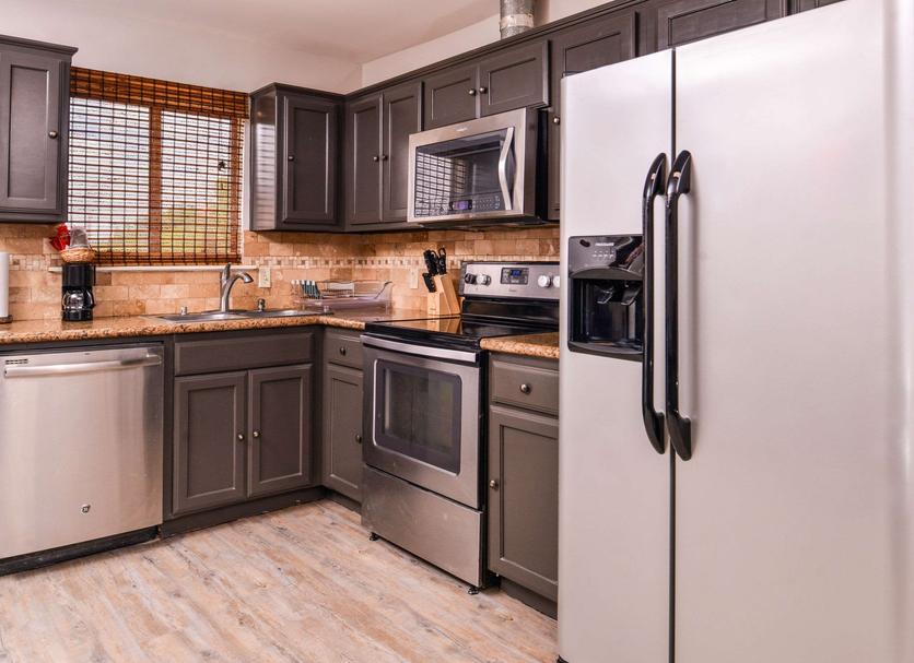 Kitchen Photo