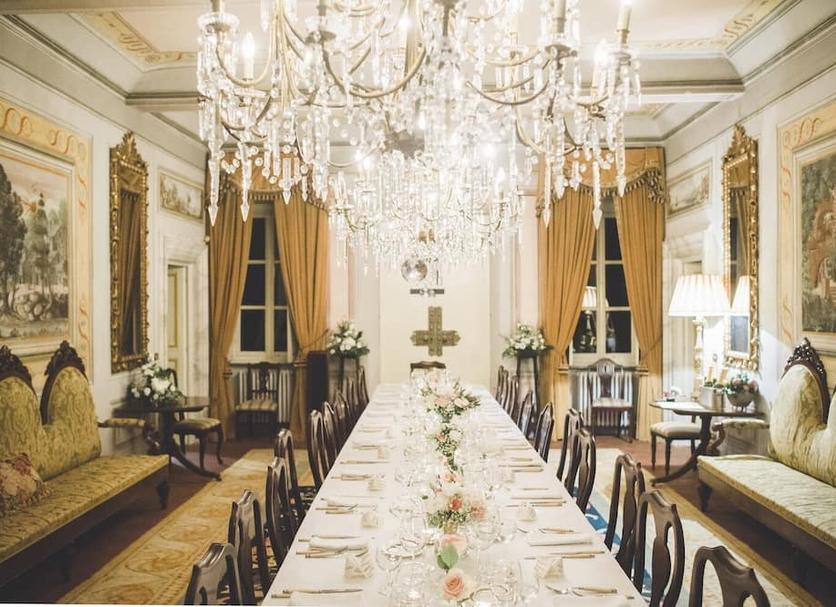 Banquet hall Photo