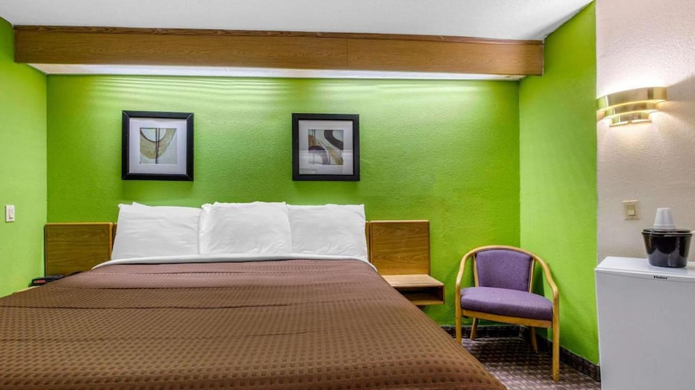 Classic Inn By OYO I- 240 Near Memphis Airport