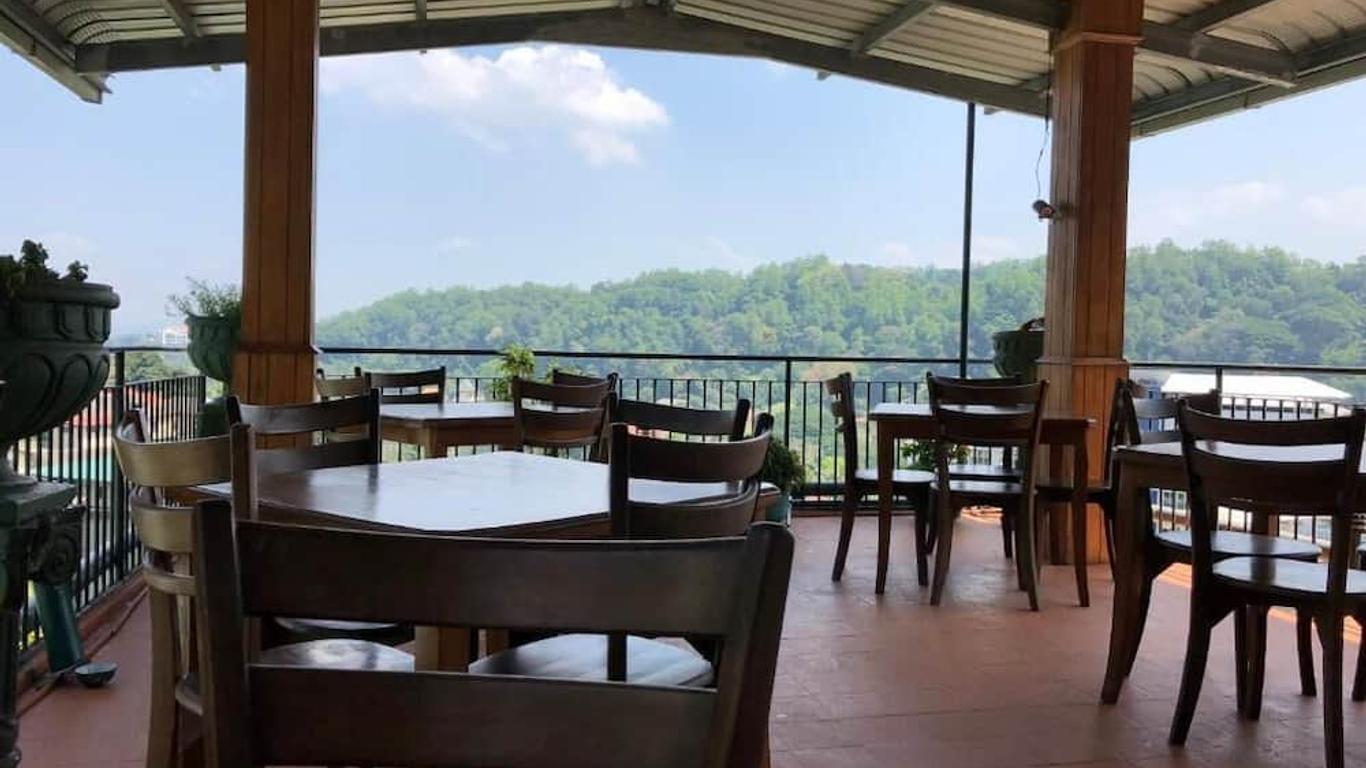 Sharon Inn