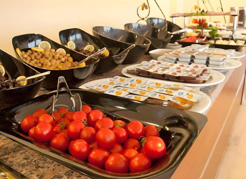 Buffet Photo