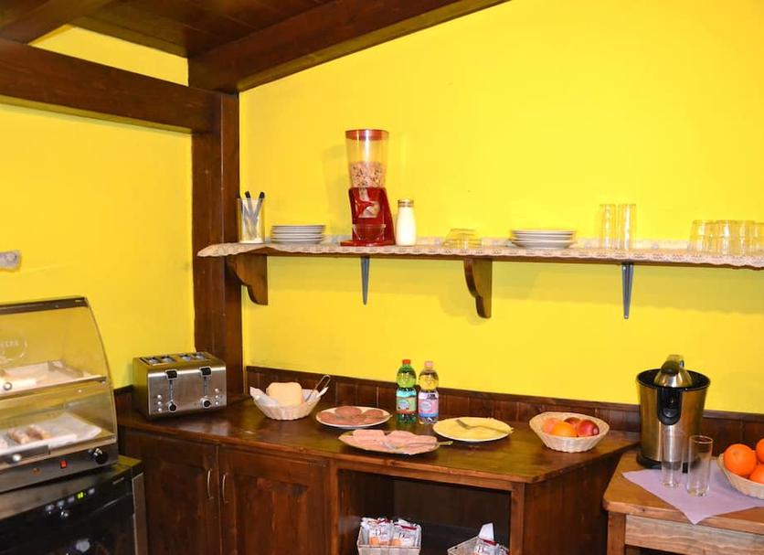 Buffet Photo