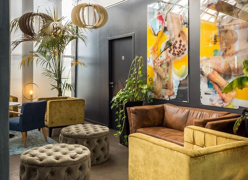 Lounge Photo