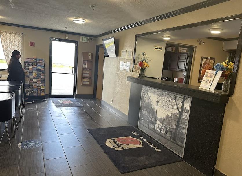 Front desk Photo