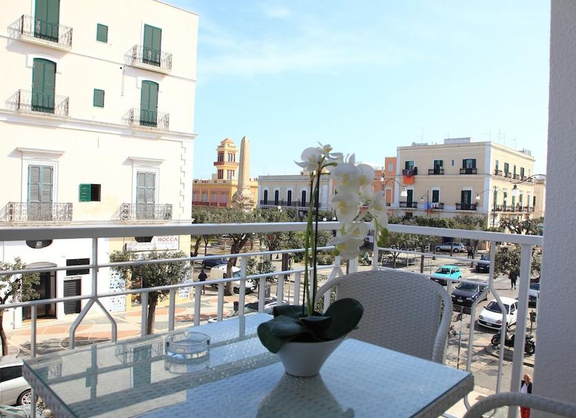 Balcony Photo