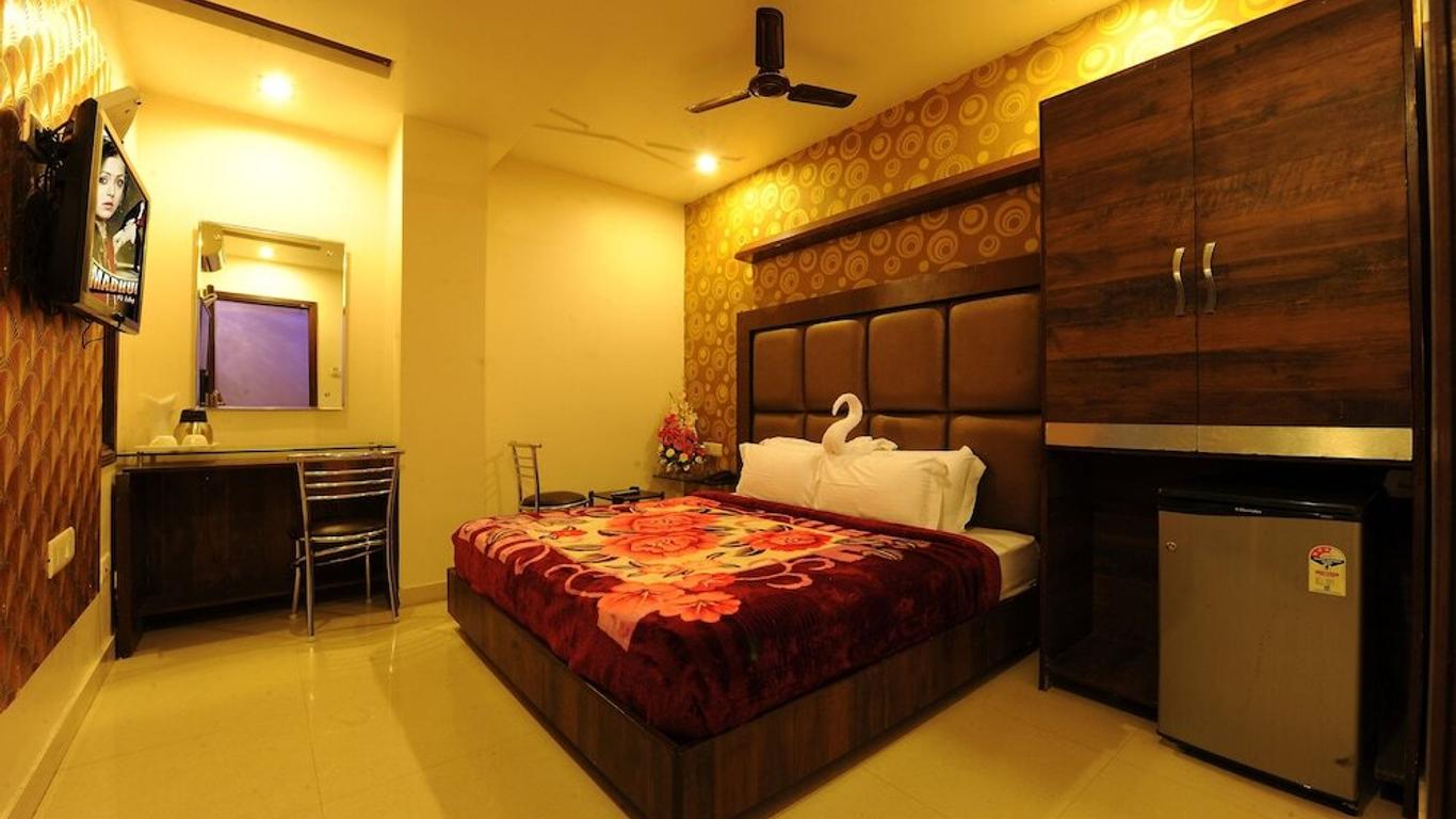 Hotel Pearl Inn & Suites