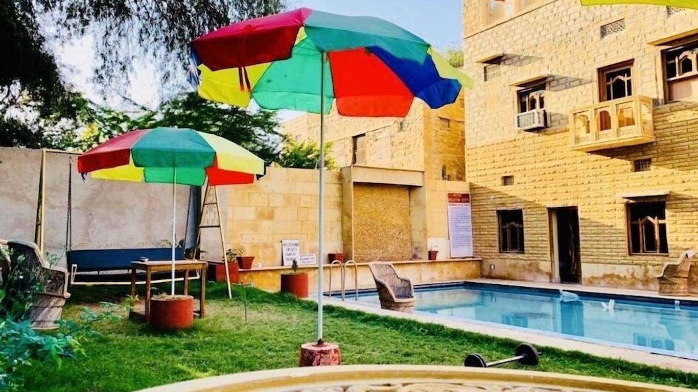 Hotel Golden City With Swimming Pool