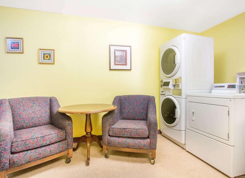 Laundry facility Photo