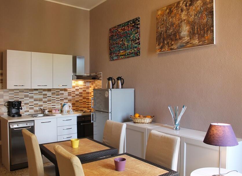 Kitchen Photo