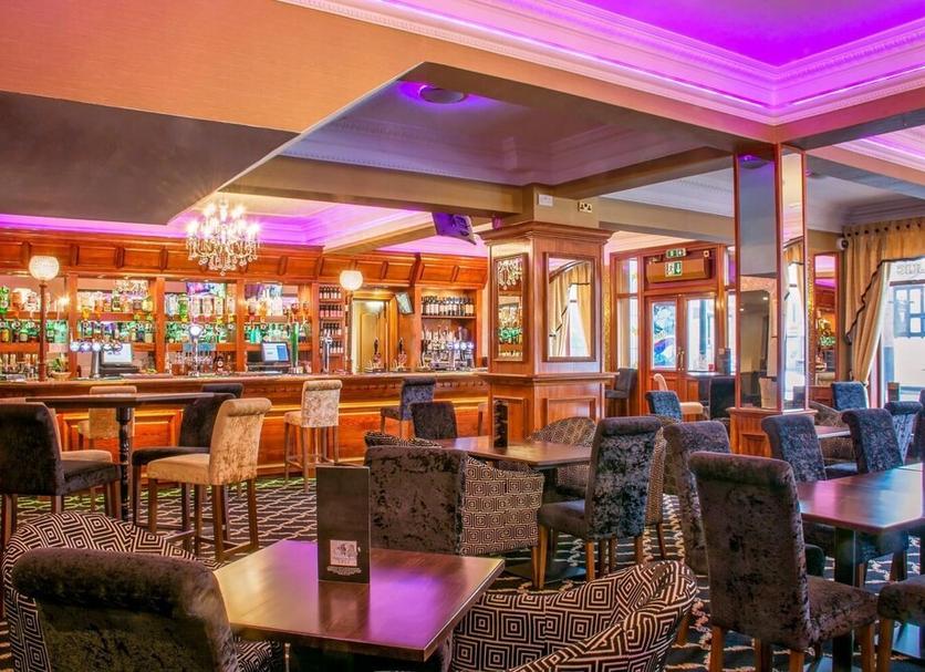 Bar Photo