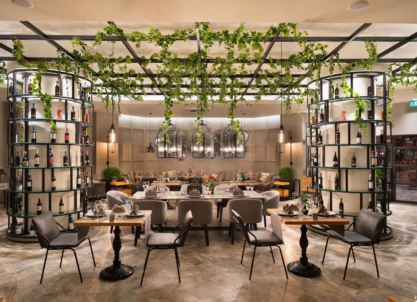 Restaurant Photo