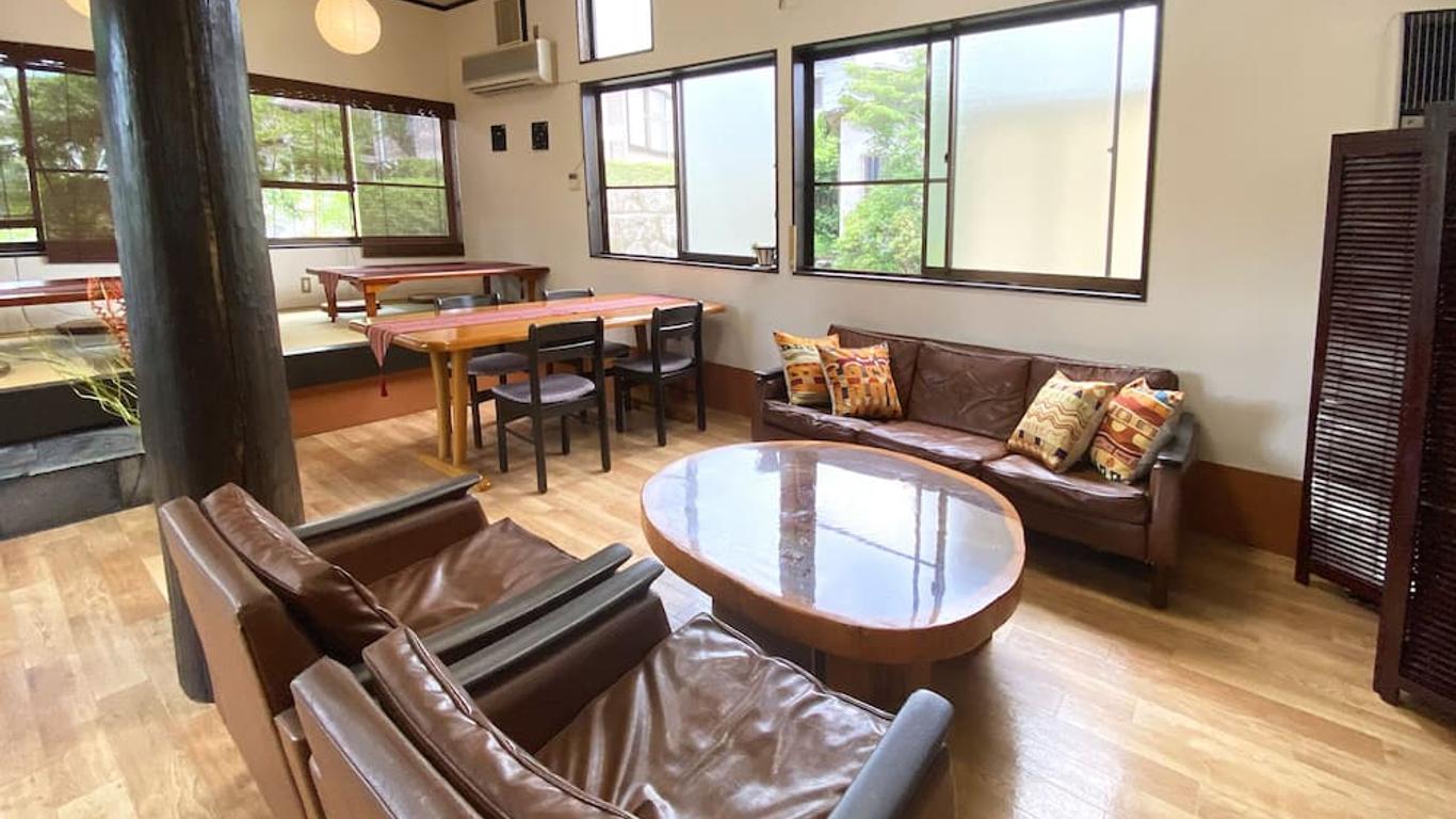 Yufuin Onsen Hasuwa Inn