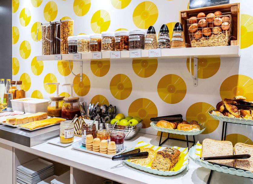 Buffet Photo