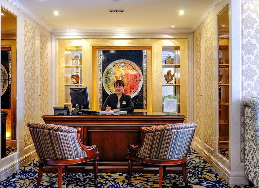 Front desk Photo