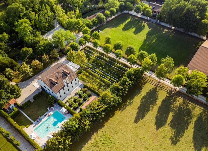 Outdoor view Photo