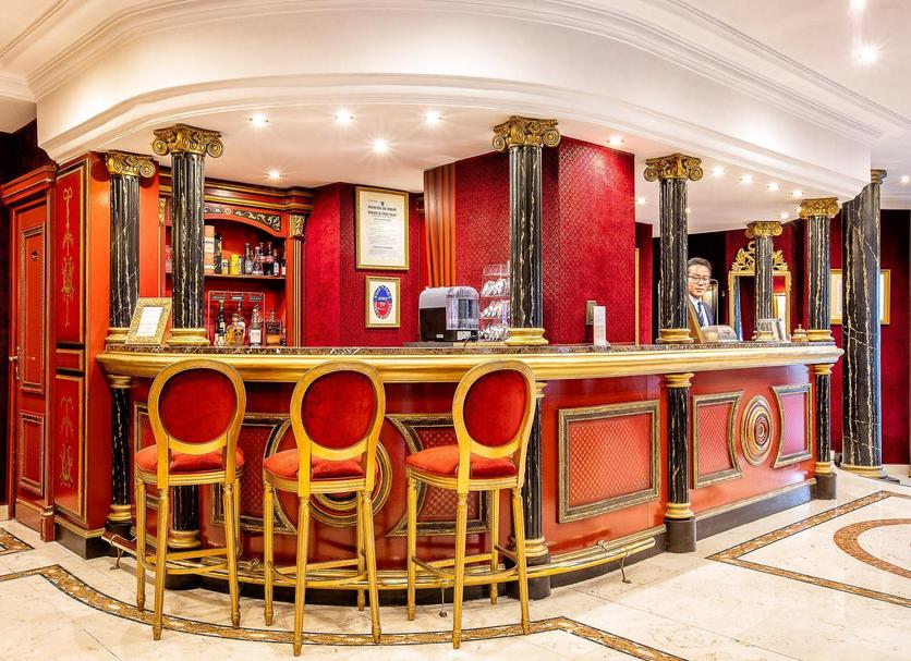 Bar Photo