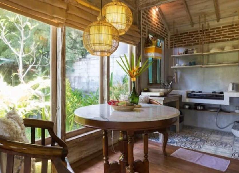 Dining room Photo