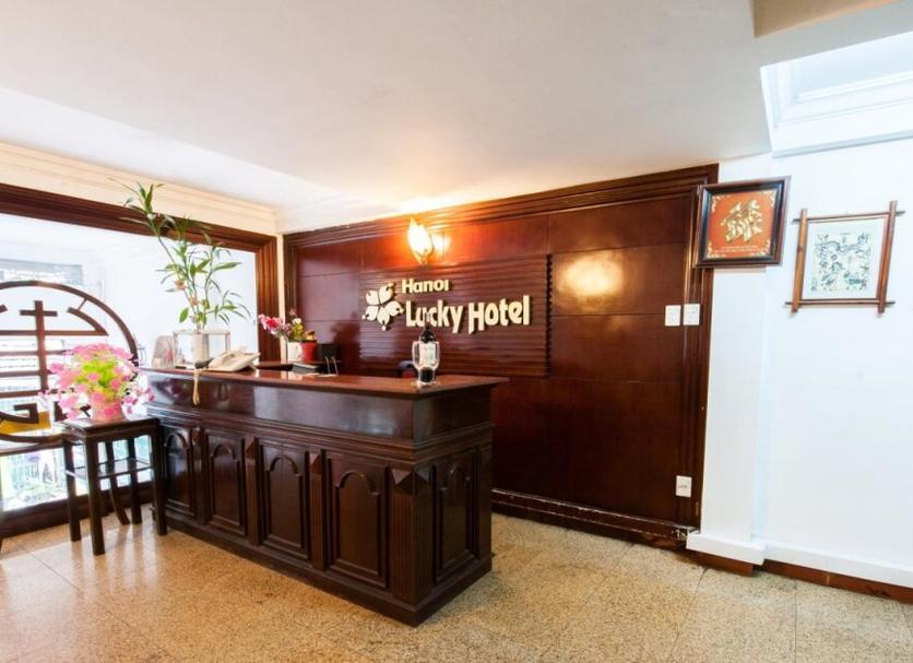 Front desk Photo