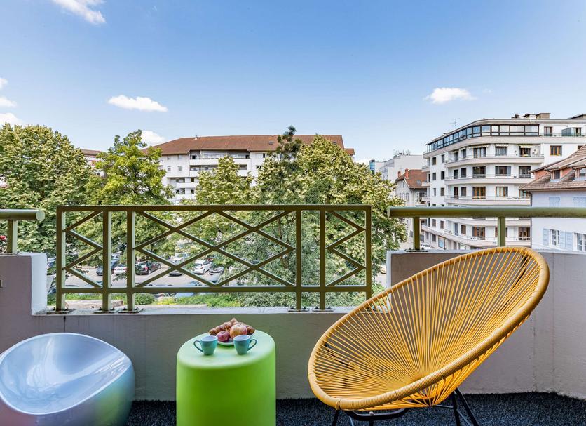 Balcony Photo