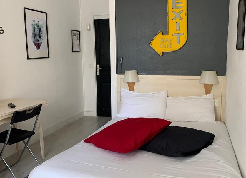 Bedroom Photo