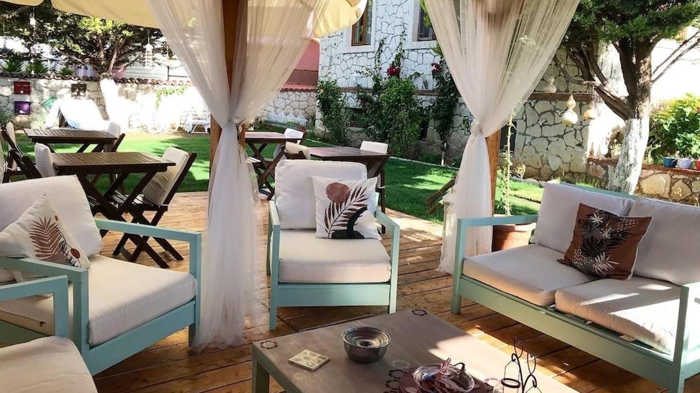 Bizim Ev Hotel - Adults Only