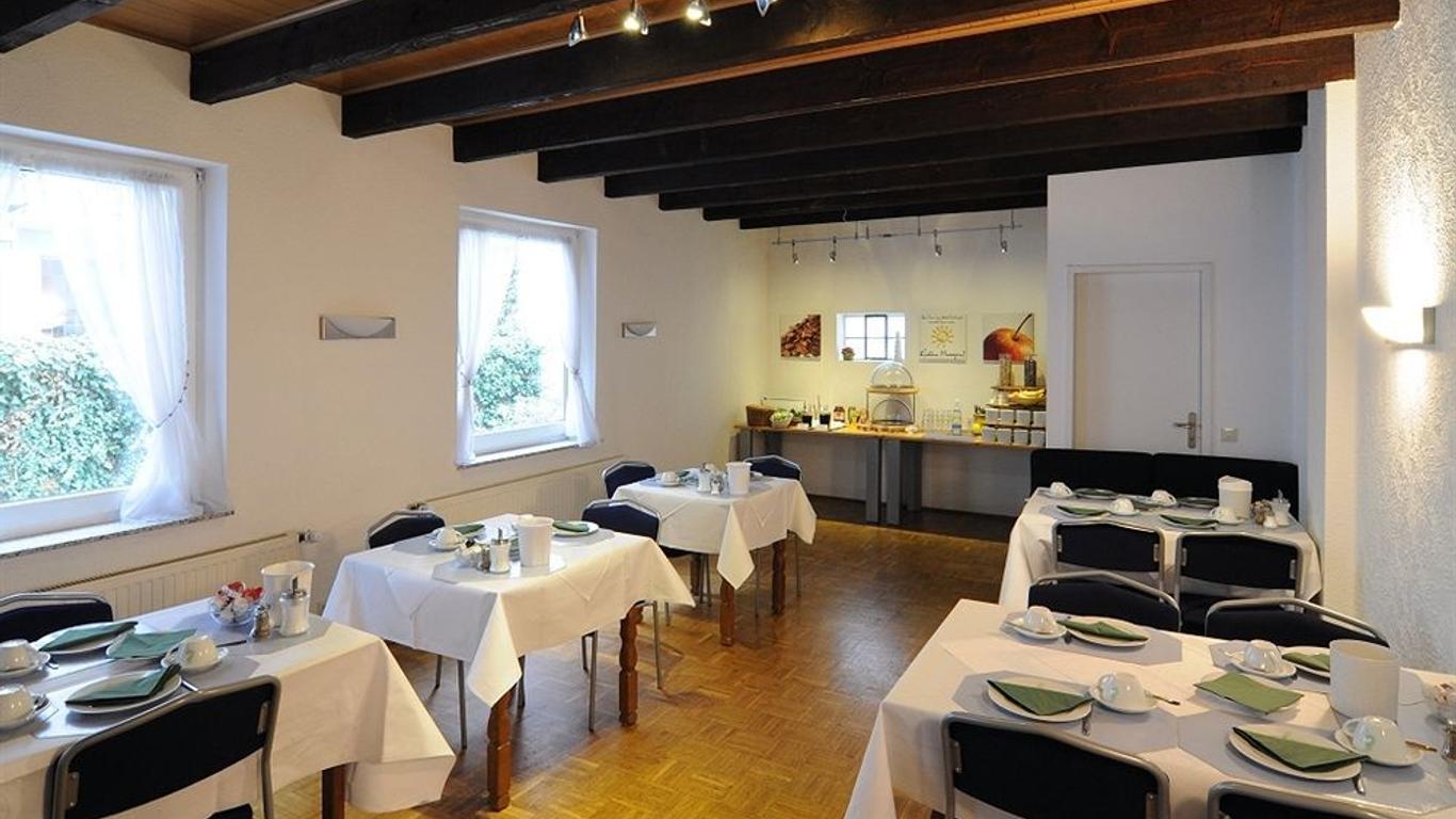 Hotel Karolinger