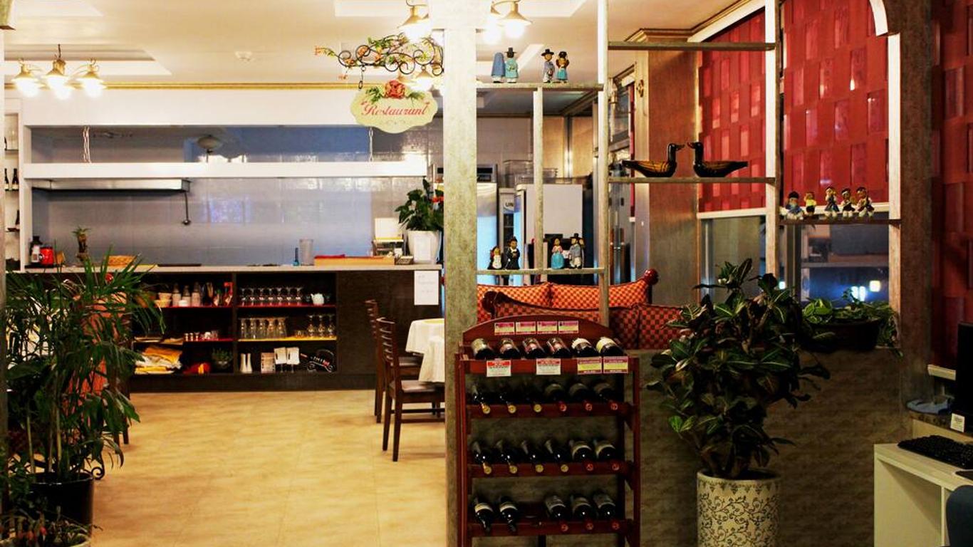 Hotel Parkwood Incheon Airport