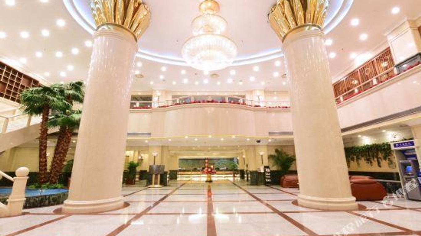 Hna Redbuds Hotel