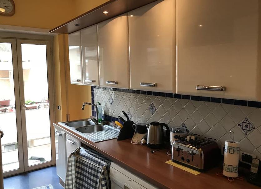 Kitchen Photo