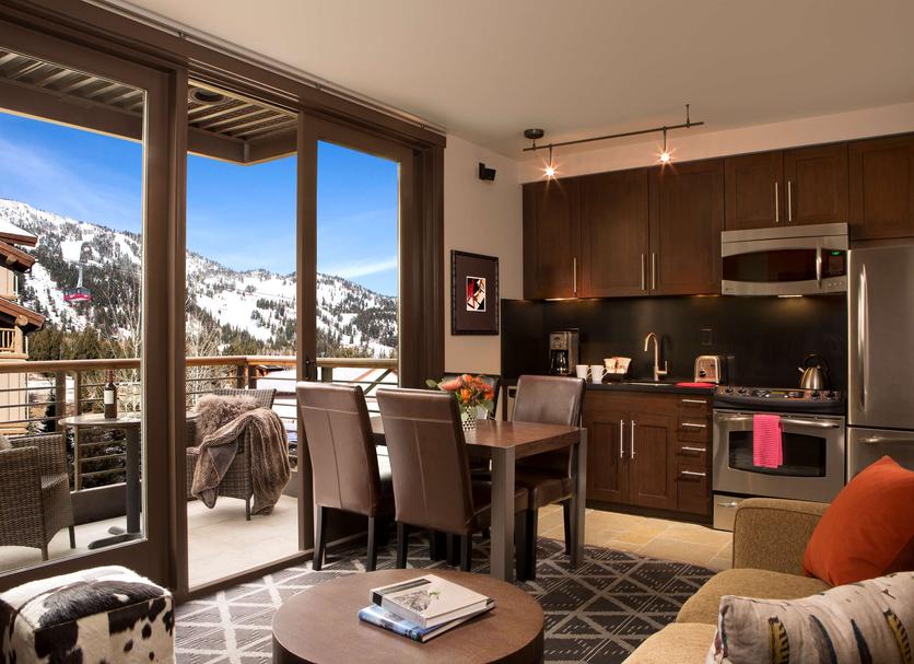 Kitchen Photo