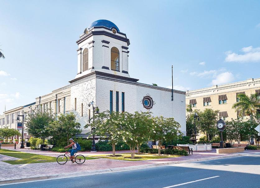 Building Photo