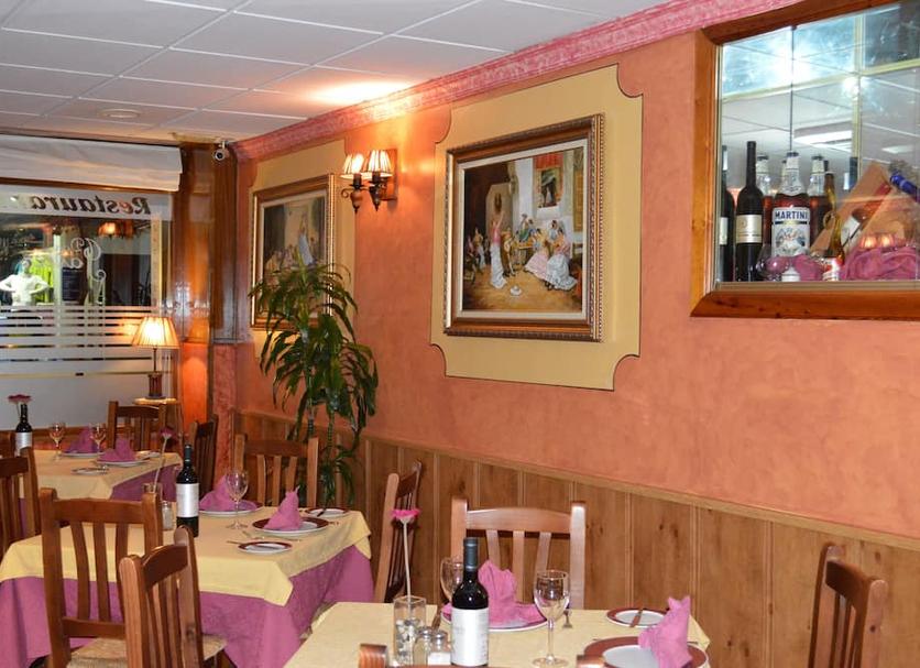 Restaurant Photo