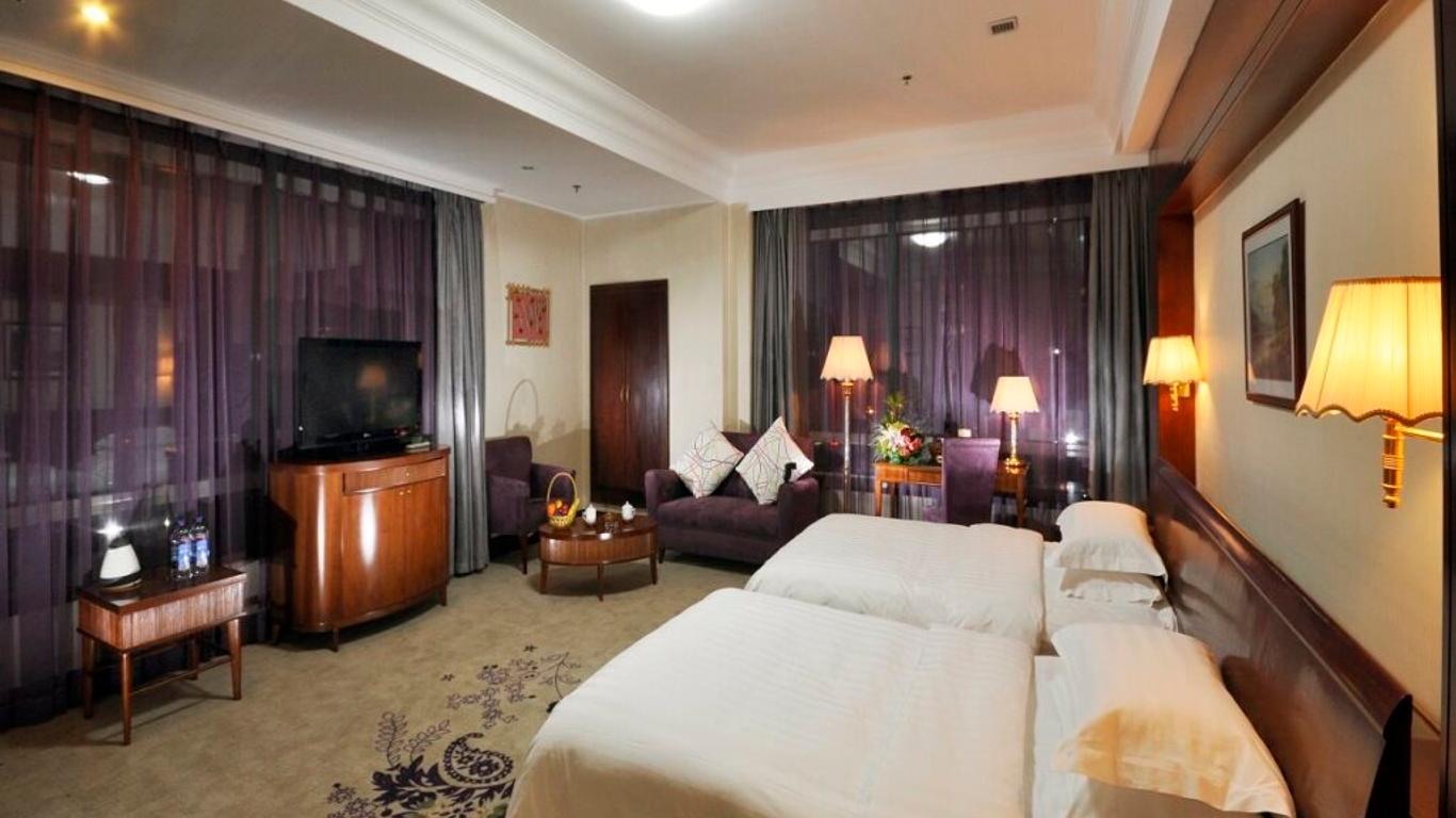 Golden Shine International Hotel