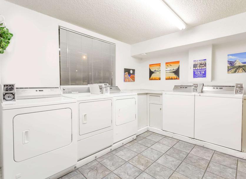 Laundry facility Photo