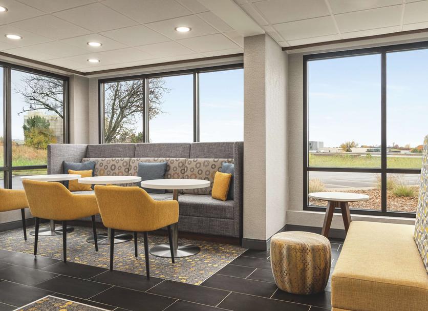 Lounge Photo