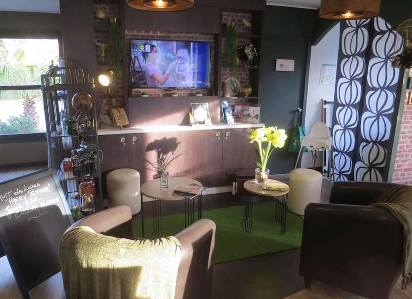 Lounge Photo