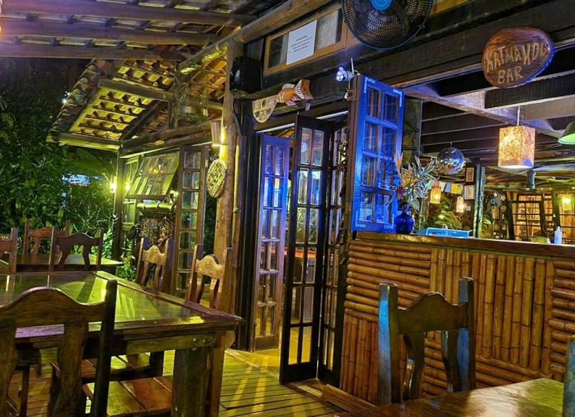 Bar Photo