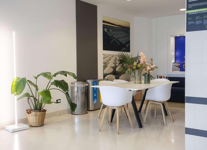 Dining room Photo