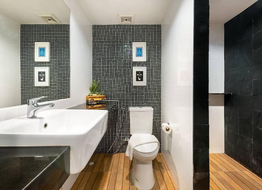 Bathroom Photo