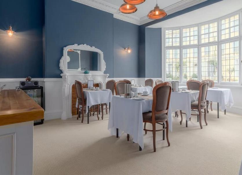 Restaurant Photo