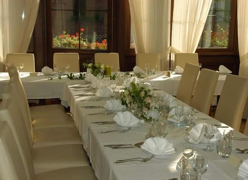 Banquet hall Photo