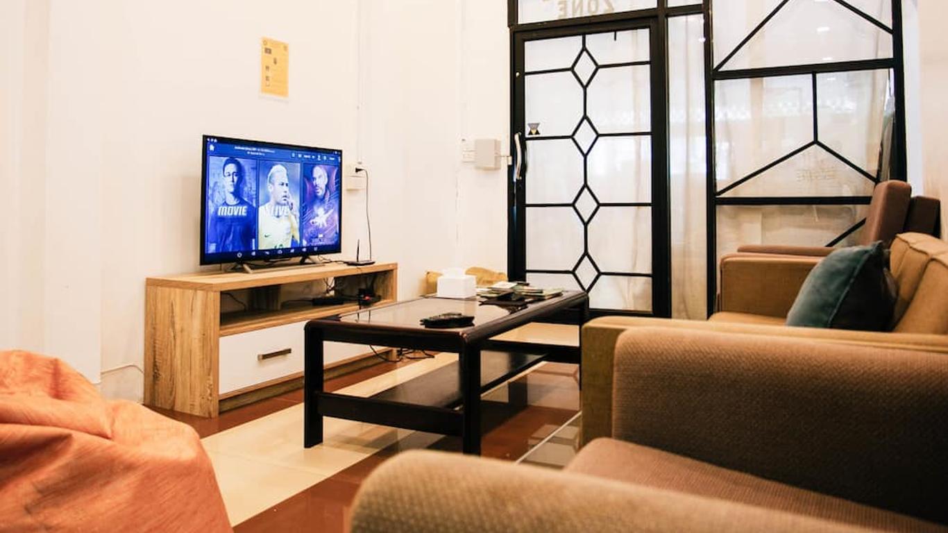 D-Well Hostel