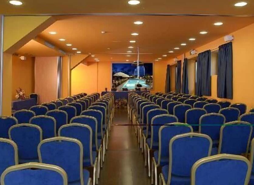 Conference room Photo