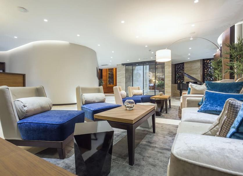 Lounge Photo