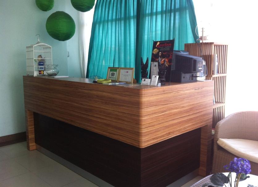 Front desk Photo