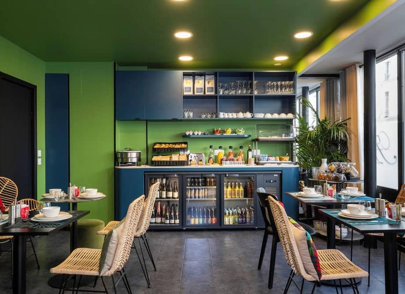 Restaurant Photo