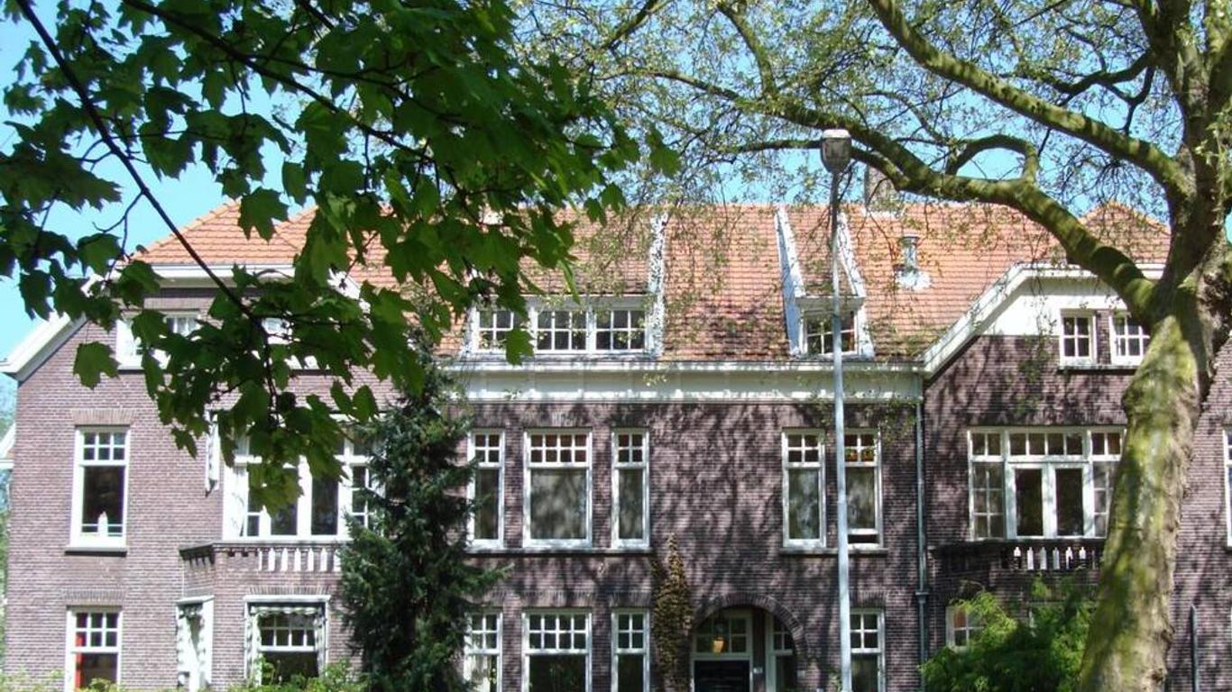 Boutiquehotel Sycamore - Protected City View - 950m from Central Station