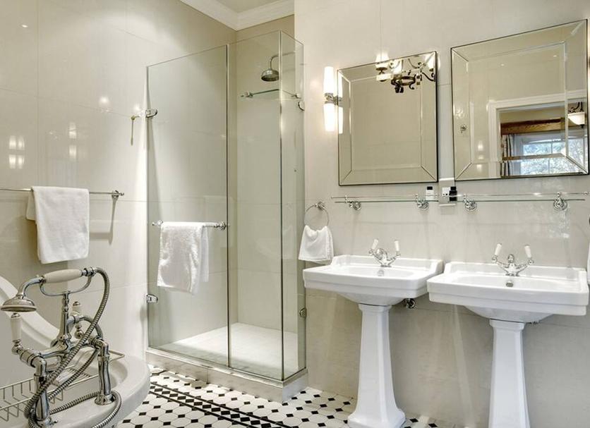 Bathroom Photo
