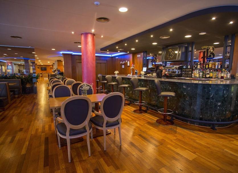 Bar Photo
